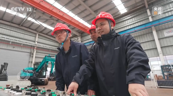 《焦点访谈》聚焦森林舞会网页版智能:牢记嘱托,传承劳模精神,自主创新助推中国装备制造业走向世界