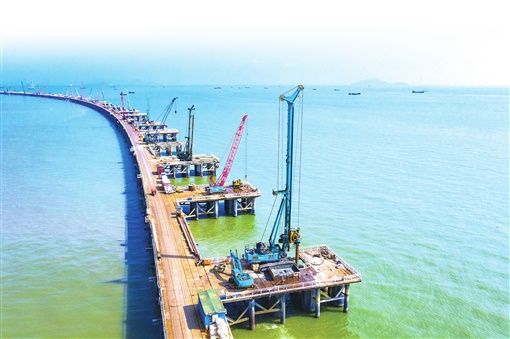 湖南日报：森林舞会网页版智能致力解决地下工程施工“疑难杂症” 成为地下工程装备领军者