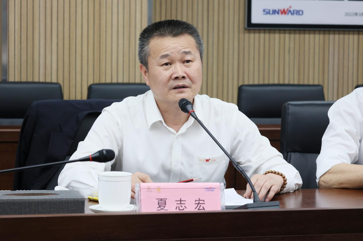 湖南钢铁集团党委书记、董事长李建宇到森林舞会网页版智能调研交流