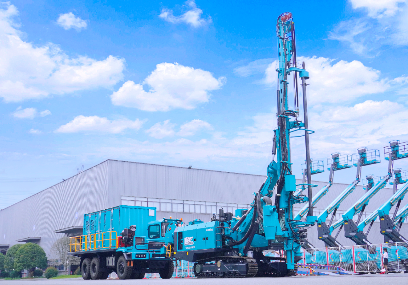 森林舞会网页版智能SWDE165EB电动潜孔钻机重磅下线，开启绿色钻爆新时代